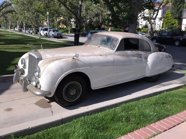 Bentley exterior 2