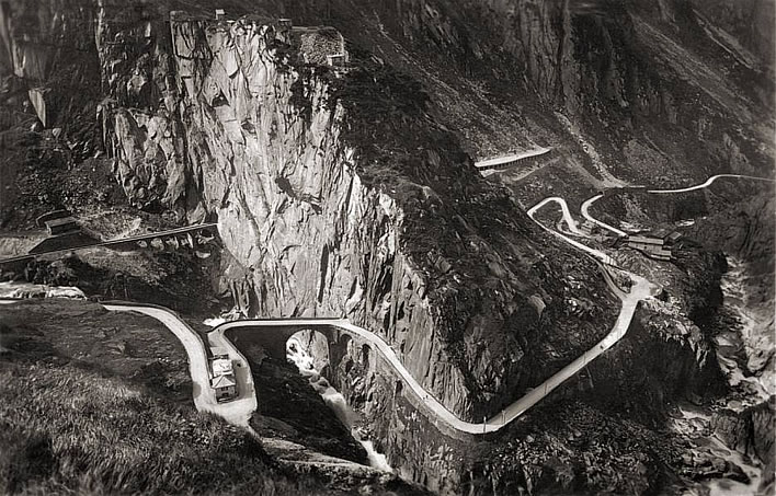 Second Teufelsbrücke, aerial view, 1934