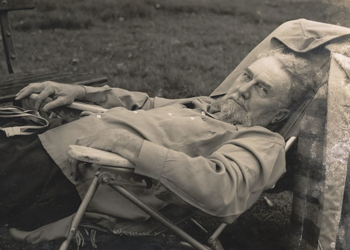 Ezra Pound at St. Elizabeths Hospital in Washington D.C., 1954. Image: Beinecke Library, Yale; ©Olga Rudge Estate