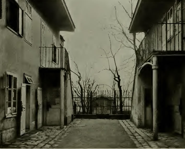 The courtyard in Schubert's birth house, 1897. Looking towards the garden.