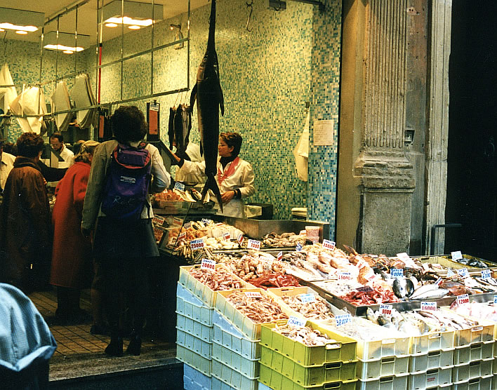 Bologna ©Figures of Speech