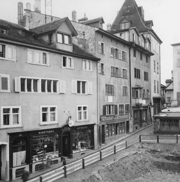 Spiegelgasse 12, 14 and 16 in 1927.