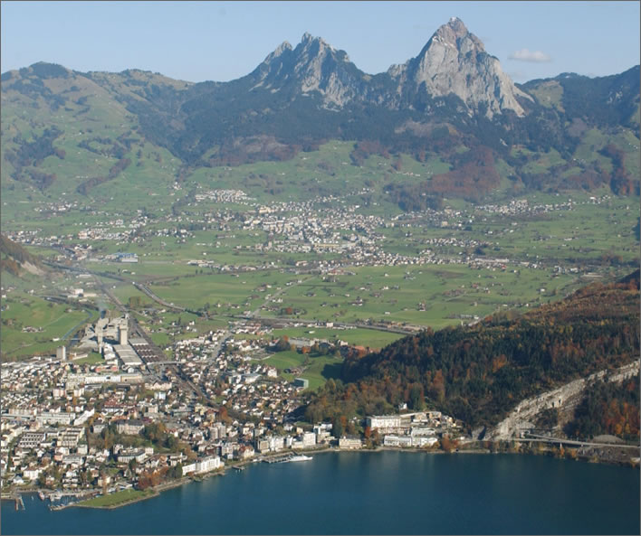 The city of Schwyz, the Mythen and the twon of Brunnen in 1999