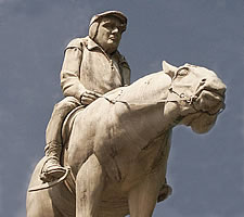 Martin Walser on horseback on the Walser-Brunnen in Überlingen by the sculptor Peter Lenk.