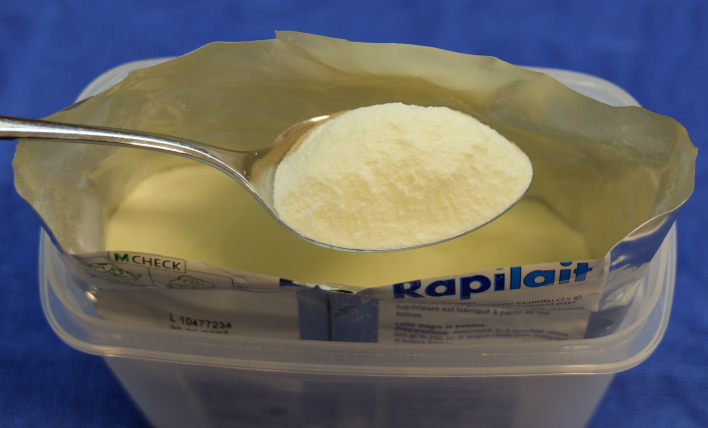 A heaped tablespoon of milk powder